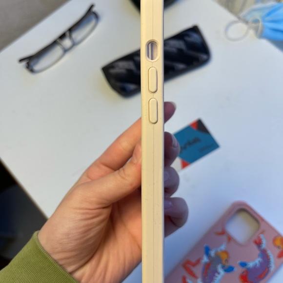 iPhone 12 Pro max (size) case - Picture 4 of 4